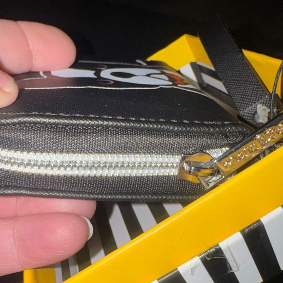 Marc Tetro Boston Terrier Dog Print Wallet - Picture 10 of 13